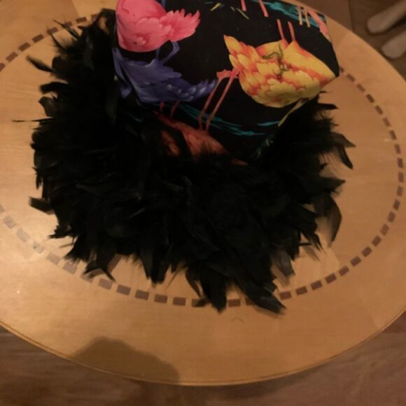 Flamingo Print Black Purse With Black Feathers And Colorful Design 7 1/2 Inches - Picture 5 of 7